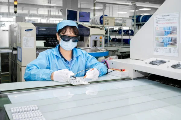 Certified Quality Control for LED Brick and Paver Lights