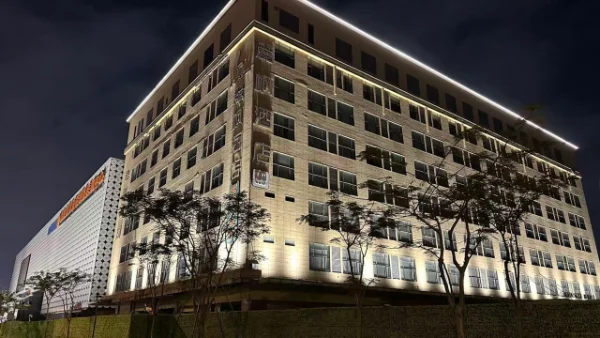 Facade Emphasis Lighting