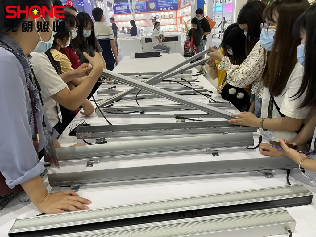 2021 Guangzhou International Lighting Exhibition SHONE's Booth Review-3-Visit