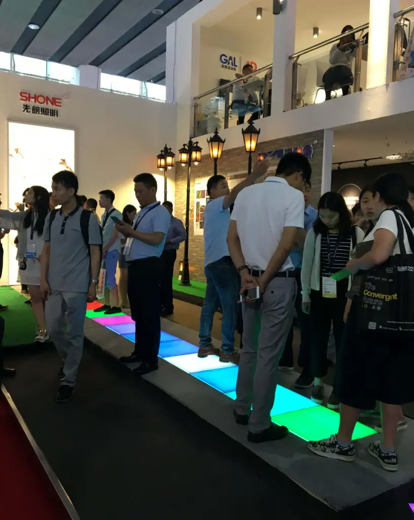 Guangzhou International Lighting Exhibition-Highlights of 2017 Shone's Booth-trade-show-3