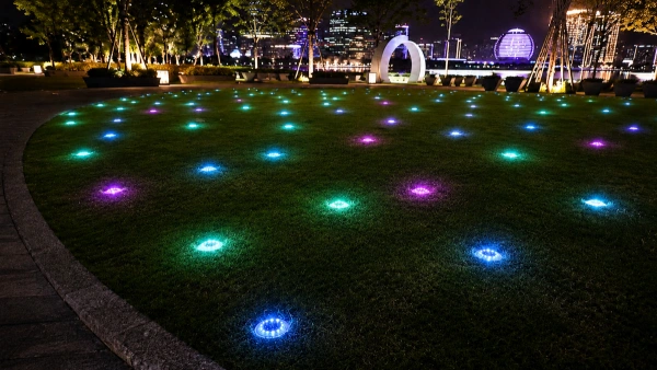 Plaza Ground Accents