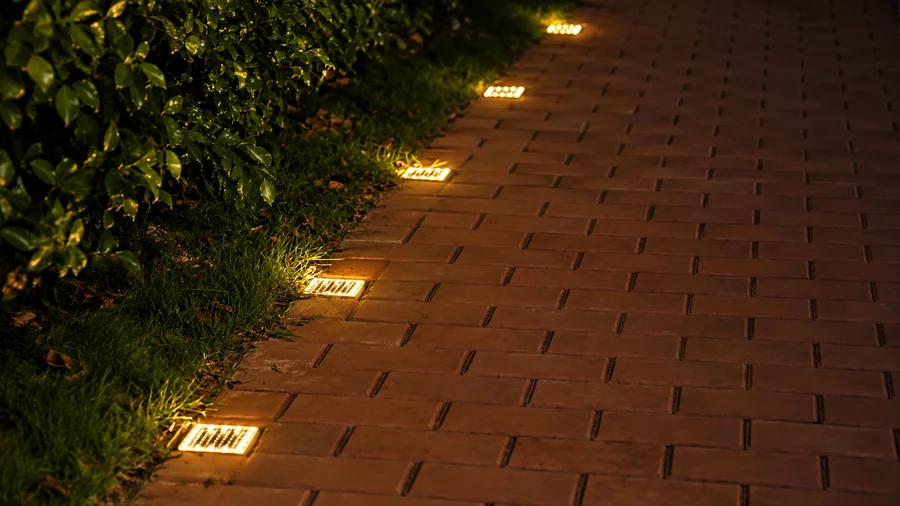 Plaza Ground Accents